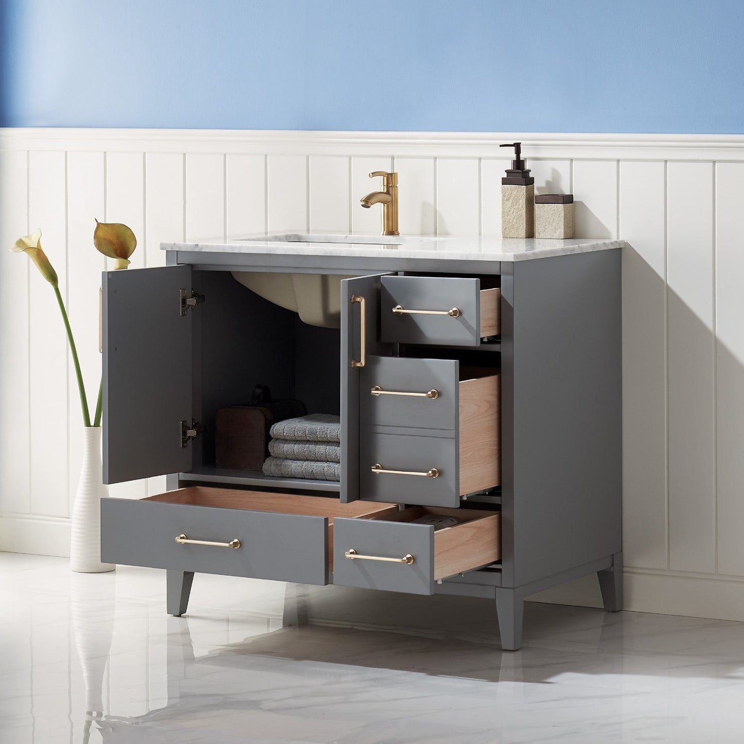 Altair Designs 36" single vanity with top - 541036-WH-CA-NM